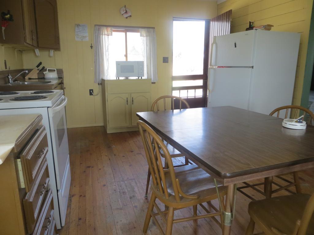 Lake Wolsey Cabins Hotel Gore Bay Camera foto