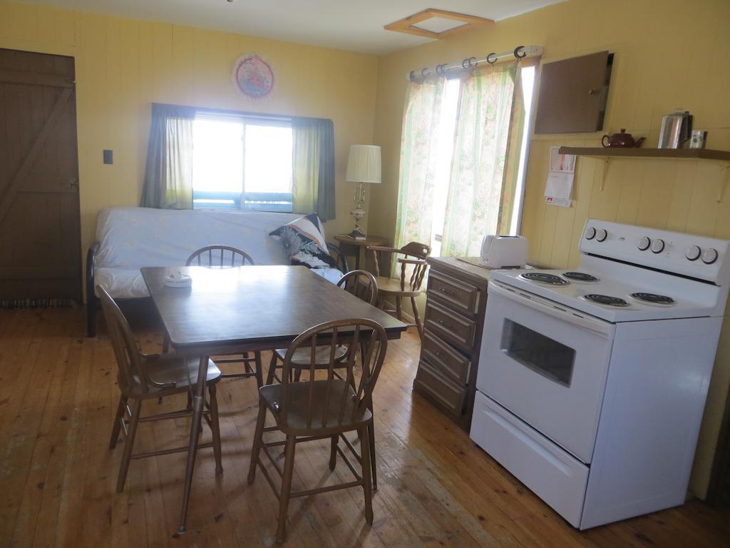 Lake Wolsey Cabins Hotel Gore Bay Camera foto